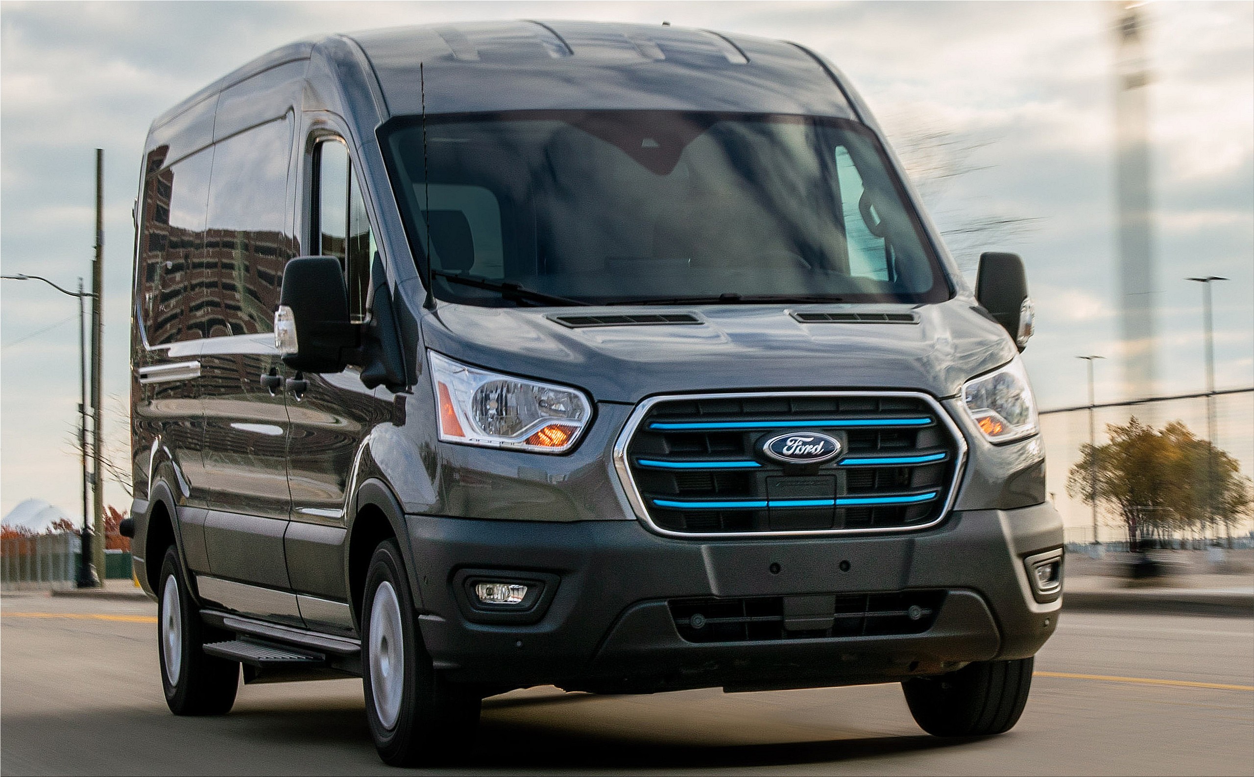 The new Ford ETransit arrives in the spring of 2022 Electric Hunter