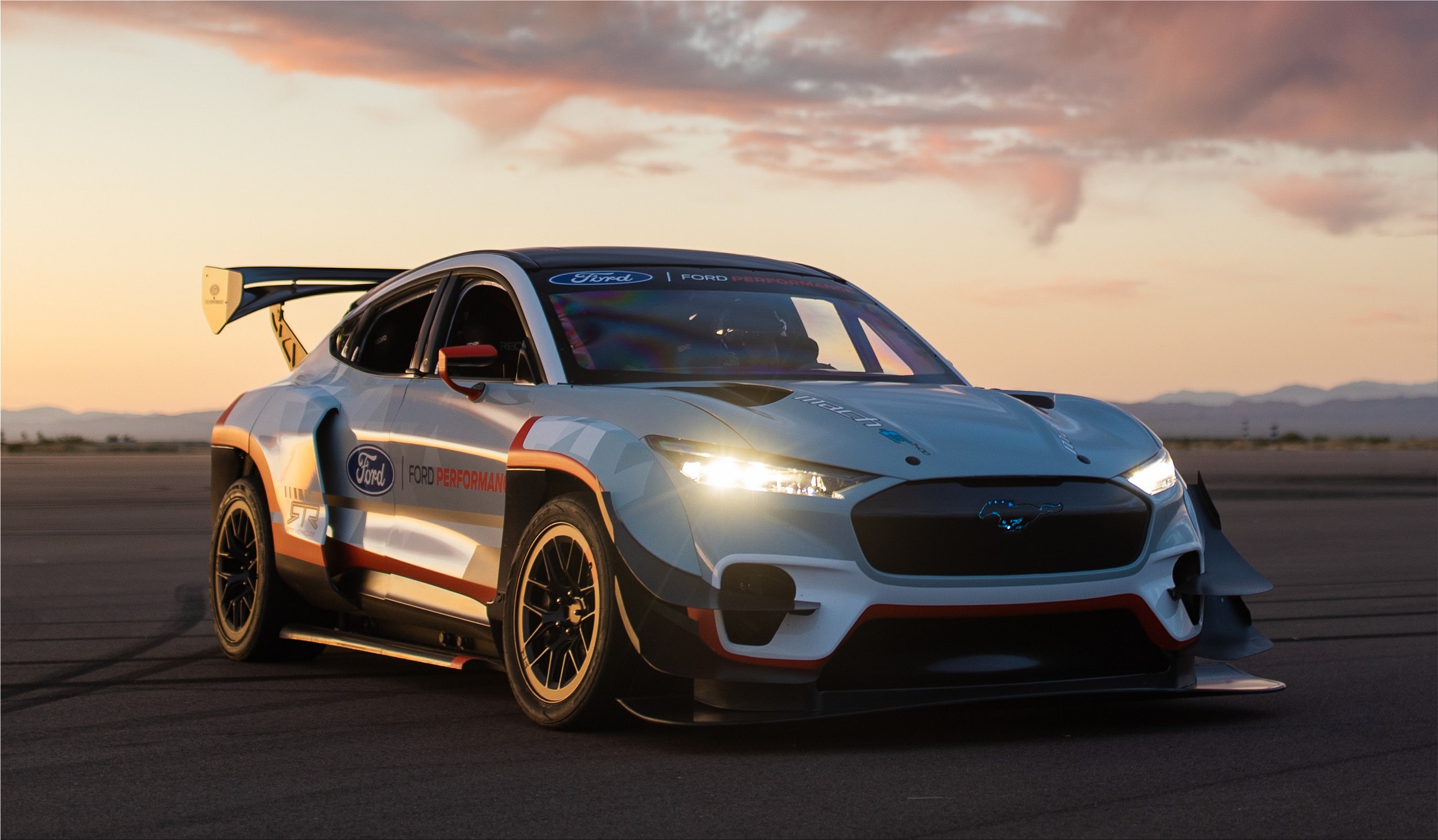 Ford Mustang MachE 1400 has 7 electric motors and 1,400 hp Electric