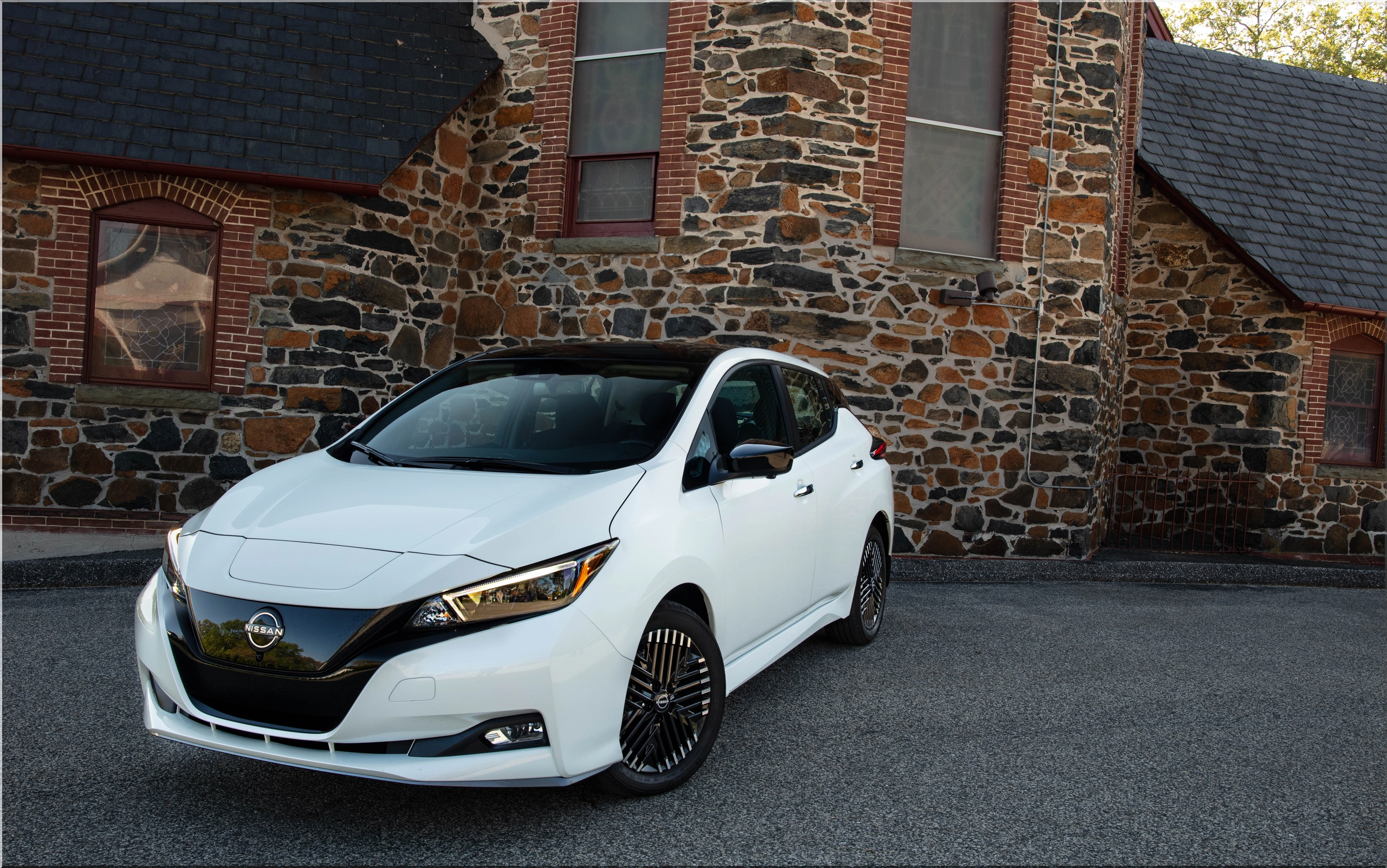 2025 Nissan LEAF A Charge Forward into Electric Mobility (Starting at 28,140) Electric Hunter