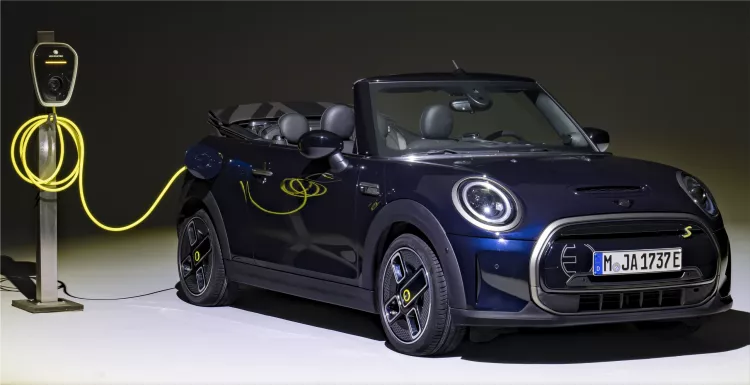 MINI Cooper SE Cabriolet